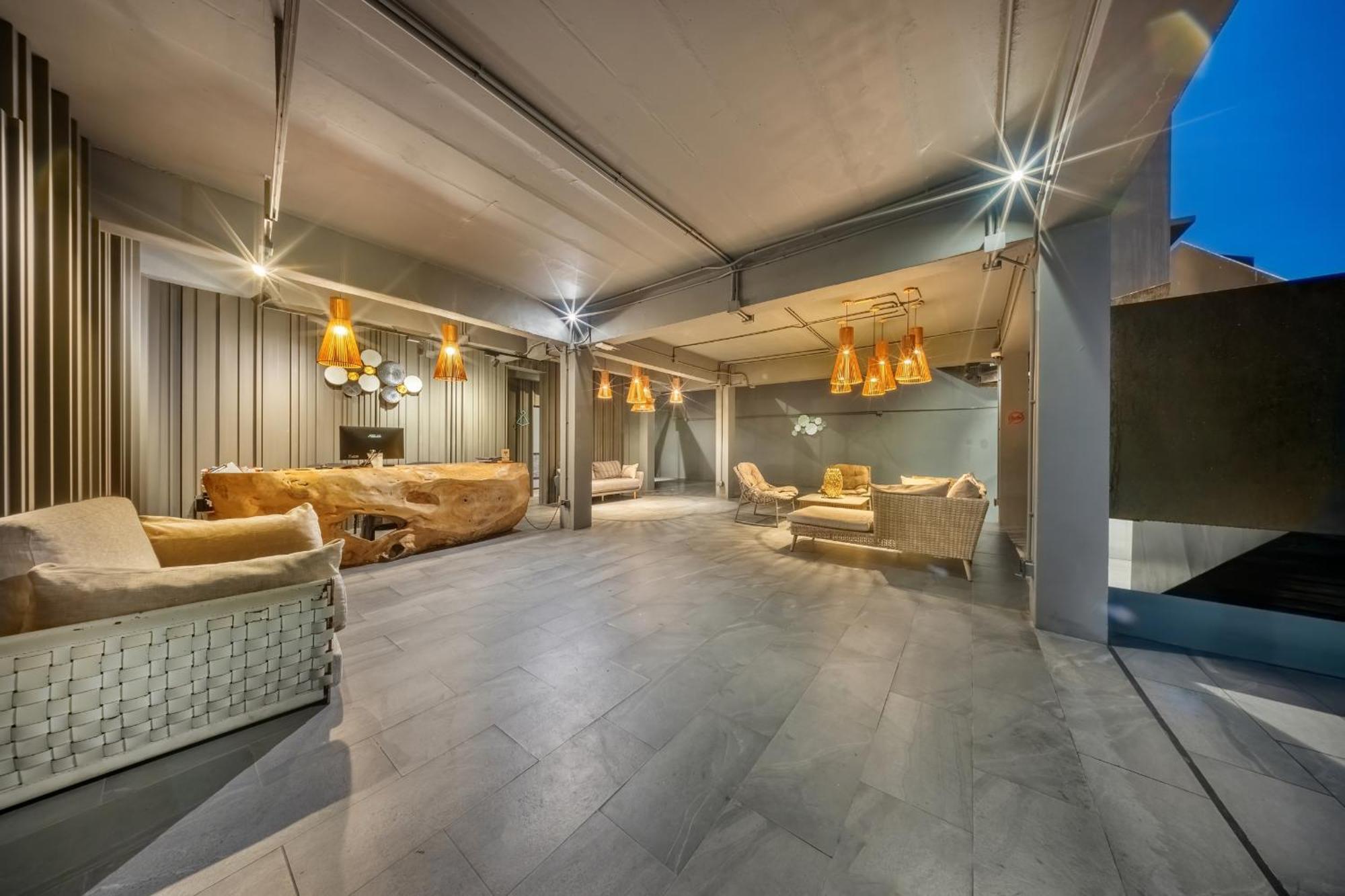 Shin Arch39 Phuket Beach Front - Sha Plus Chalong Eksteriør billede