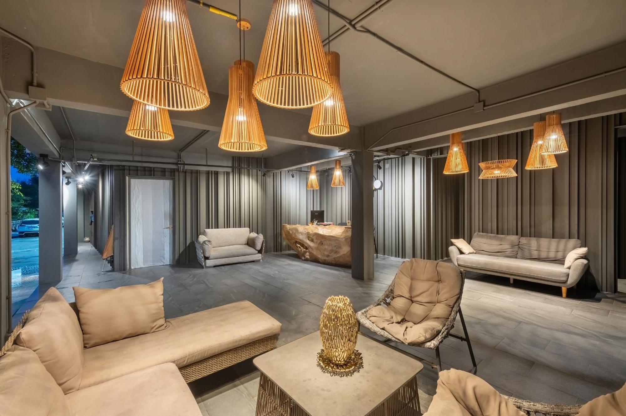 Shin Arch39 Phuket Beach Front - Sha Plus Chalong Eksteriør billede