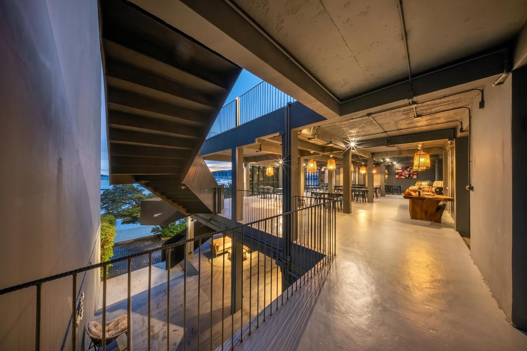 Shin Arch39 Phuket Beach Front - Sha Plus Chalong Eksteriør billede