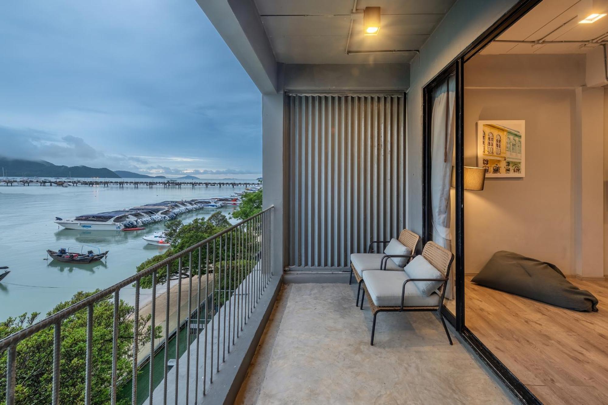 Shin Arch39 Phuket Beach Front - Sha Plus Chalong Eksteriør billede