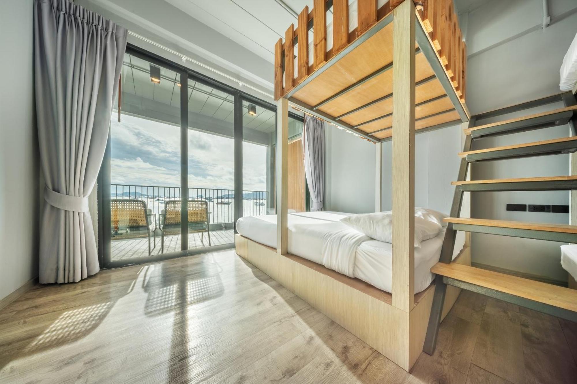 Shin Arch39 Phuket Beach Front - Sha Plus Chalong Eksteriør billede