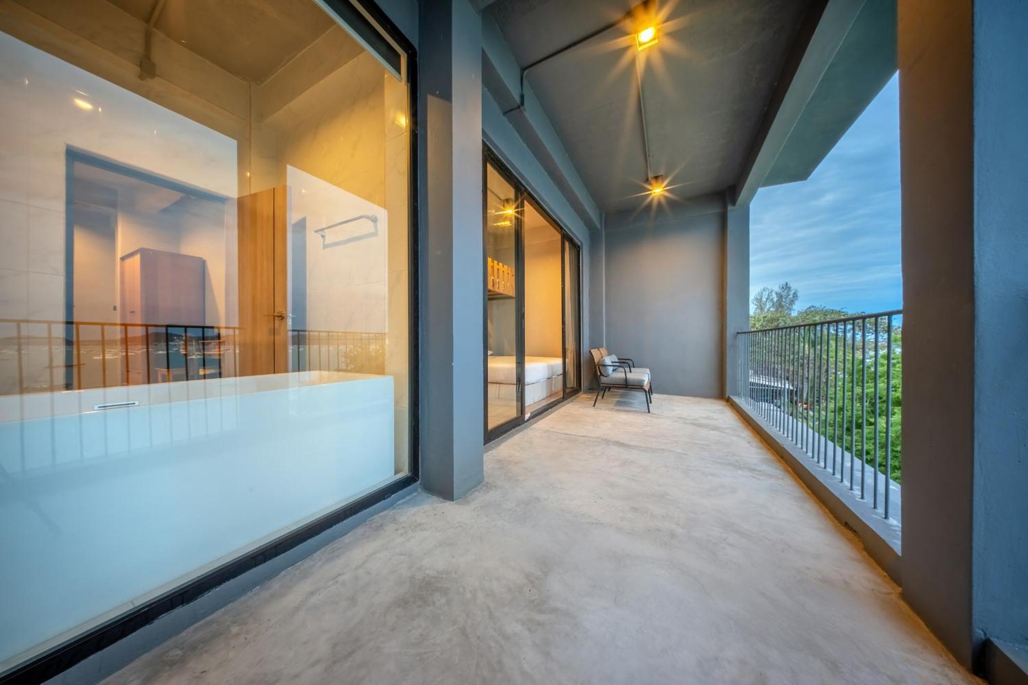 Shin Arch39 Phuket Beach Front - Sha Plus Chalong Eksteriør billede