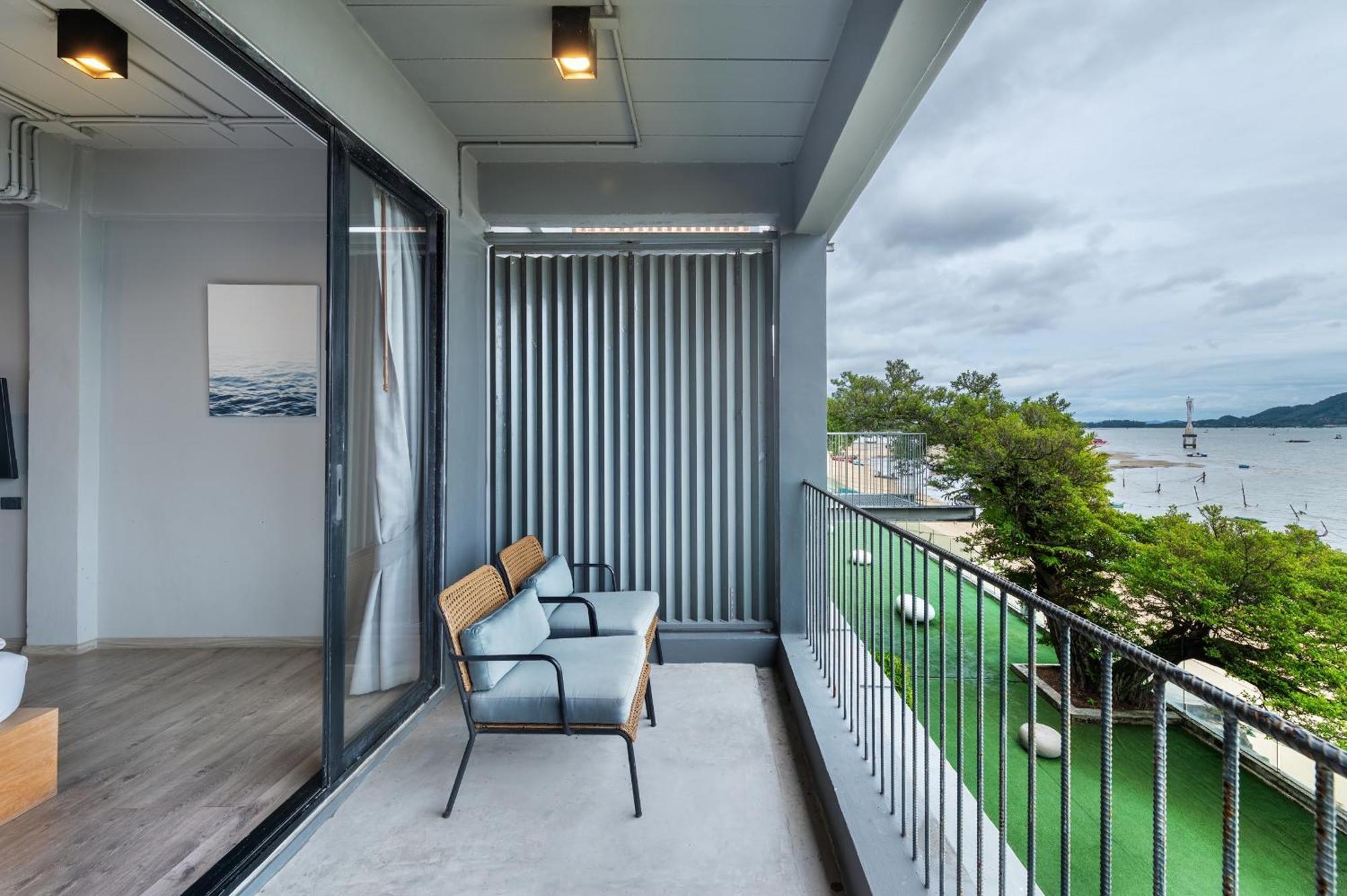 Shin Arch39 Phuket Beach Front - Sha Plus Chalong Eksteriør billede