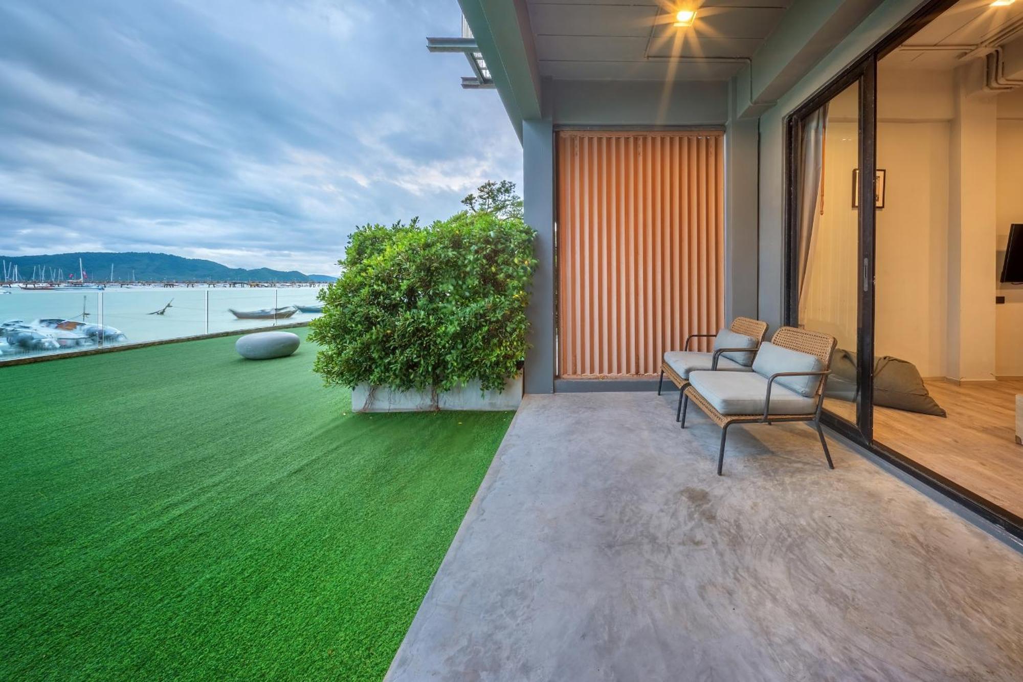Shin Arch39 Phuket Beach Front - Sha Plus Chalong Eksteriør billede