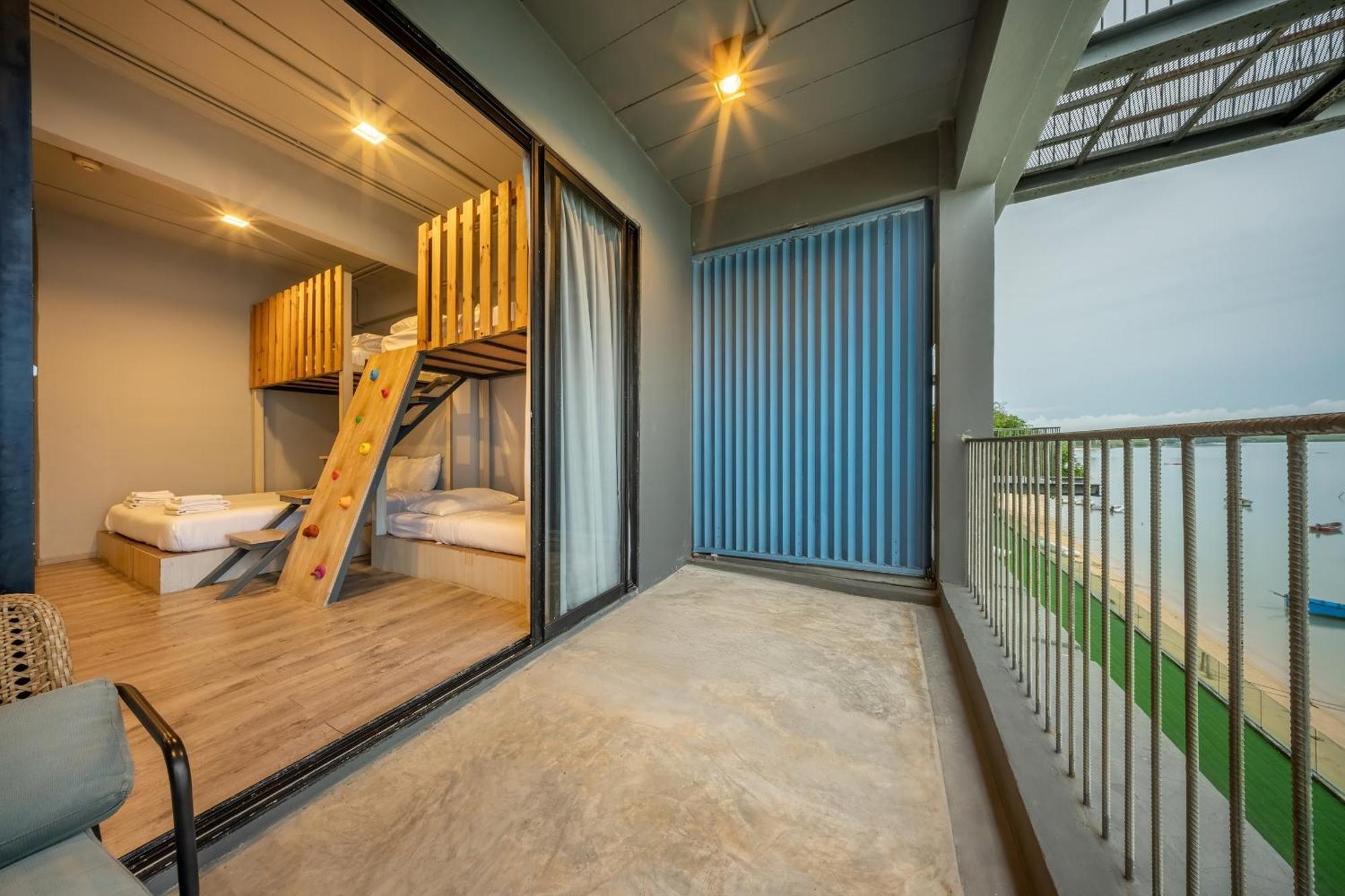 Shin Arch39 Phuket Beach Front - Sha Plus Chalong Eksteriør billede