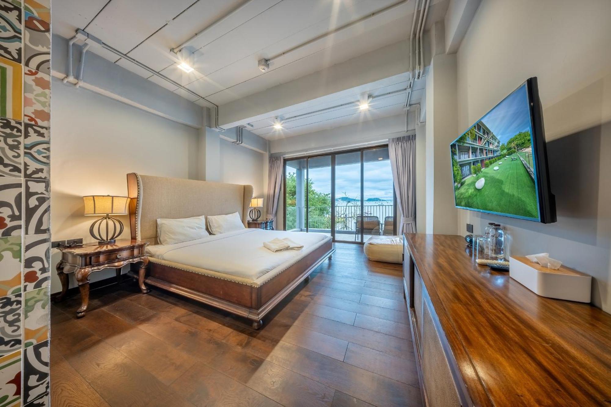 Shin Arch39 Phuket Beach Front - Sha Plus Chalong Eksteriør billede
