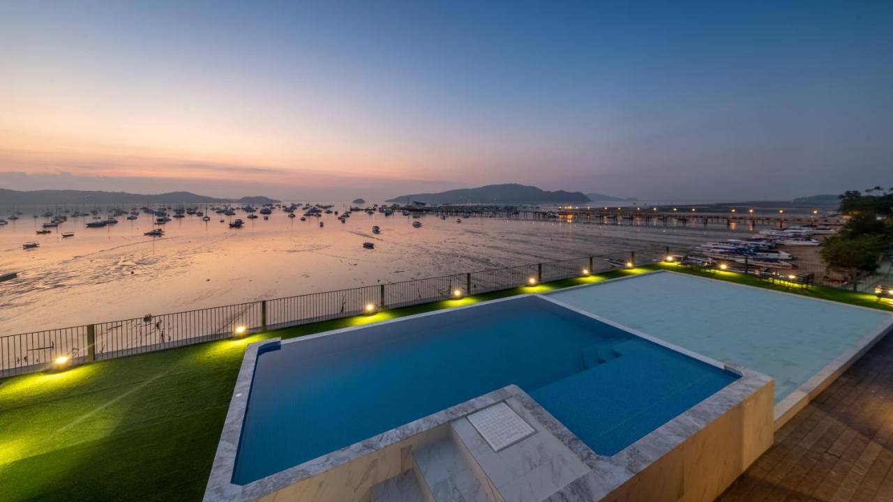 Shin Arch39 Phuket Beach Front - Sha Plus Chalong Eksteriør billede